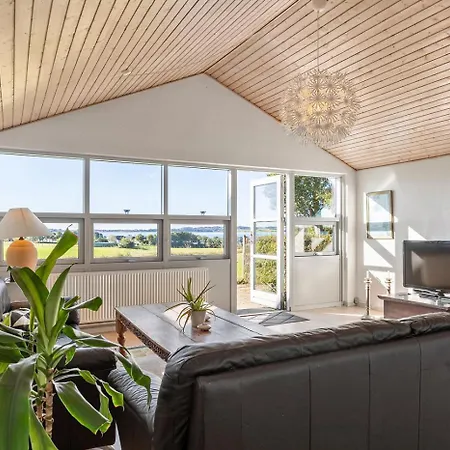 Rolso Retreat - The *
