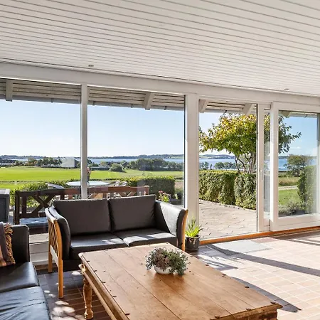 Rolso Retreat - The